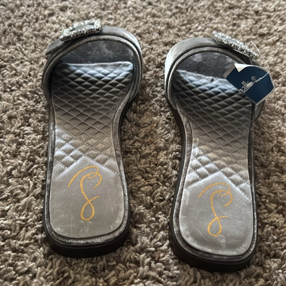 Sam Edelman Inez Light Grey Velvet Flat - Picture 5 of 7